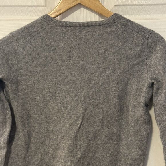 Everlane 100% Cashmere Gray V-Neck Sweater Women CASHMERE CROPPED HIGH-V SWEATER - Picture 6 of 10